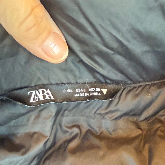 ZARA Black CROP Puffer Jacket - Picture 2 of 5